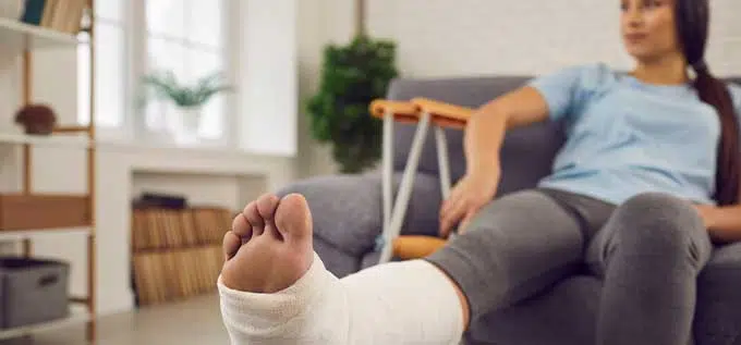 Lesiones comunes en accidentes de resbalón y caída