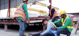 herido en una zona de construcción