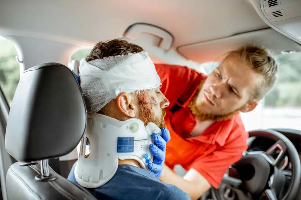 ¿Puede un accidente automovilístico causar daño cerebral?