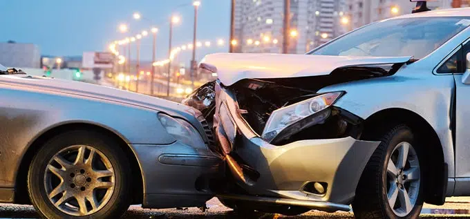 puedo recuperar los salarios perdidos por un accidente de auto