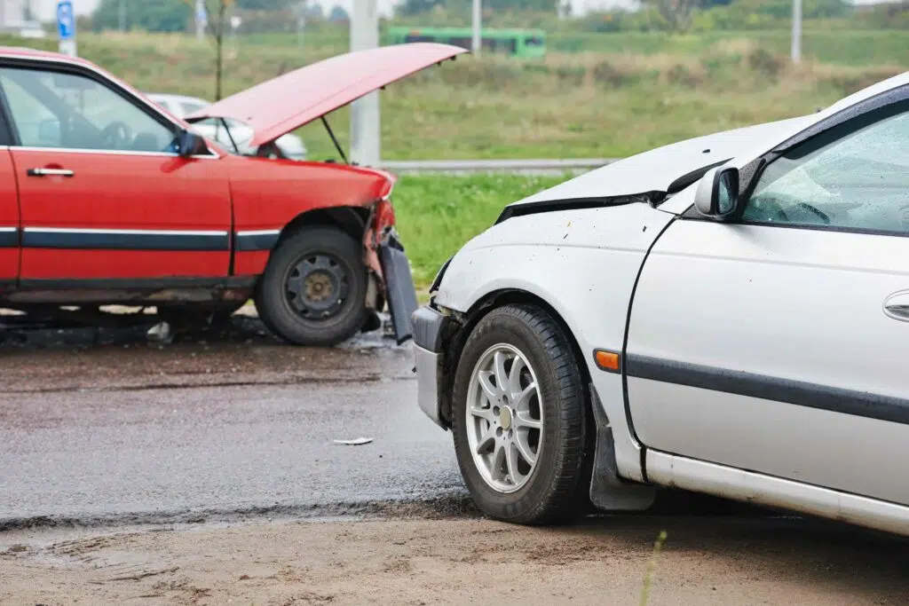 Saber qué hacer después de un accidente de auto