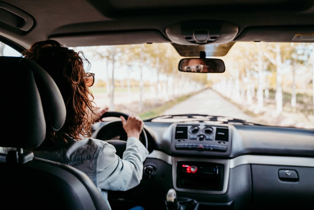 ¿Qué puedes hacer para evitar un accidente de auto?