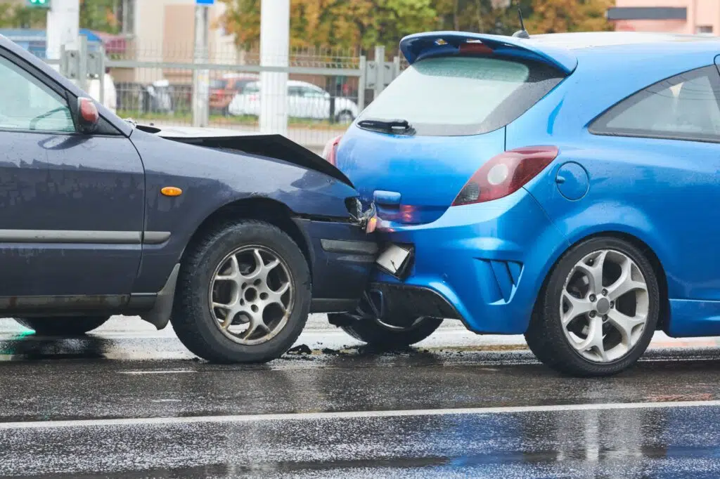 Saber qué hacer después de un accidente de auto