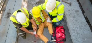 me lesioné en el trabajo y no tengo papeles