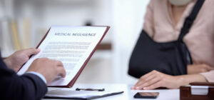 negligencia médica y acciones legales