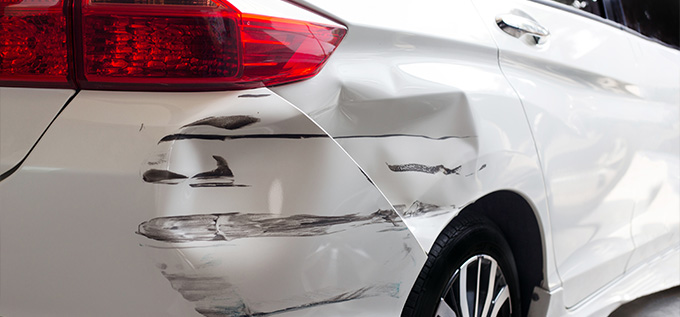 accidente con un vehículo sin placas