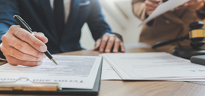 how lawsuits work in the US